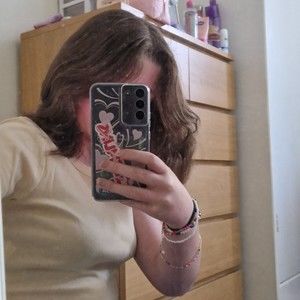 Meet your Posher, Emilie